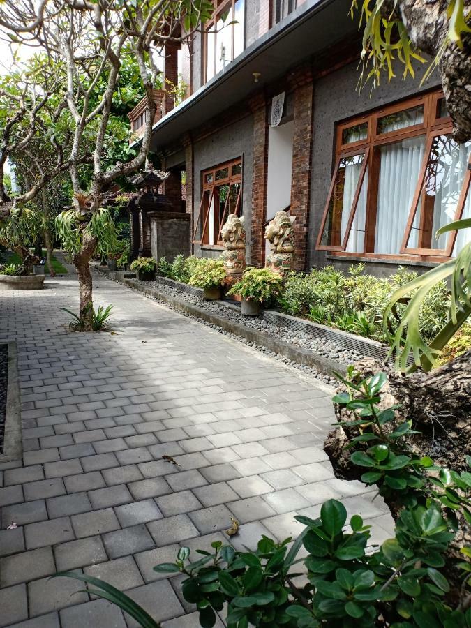 Апартаменты Pondok Narita Санур Экстерьер фото